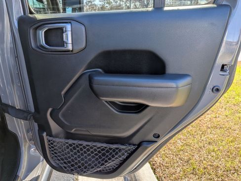 Used 2020 Jeep Wrangler Unlimited Rubicon image 23