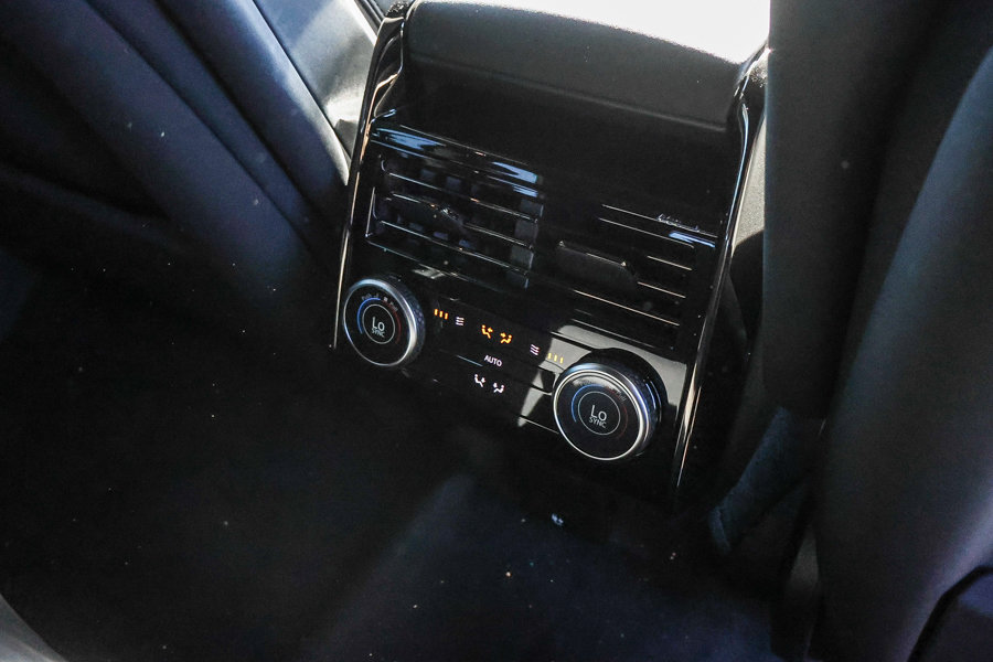 New 2027 Land Rover Range Rover Sport Dynamic SE AWD/4WD image 21
