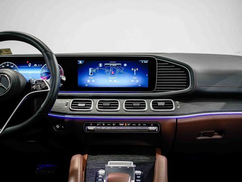 Certified 2026 Mercedes-Benz GLS 450 4MATIC image 13