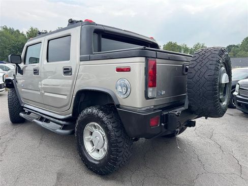 Used 2005 HUMMER H2 SUT w/ Preferred Equipment Group image 4