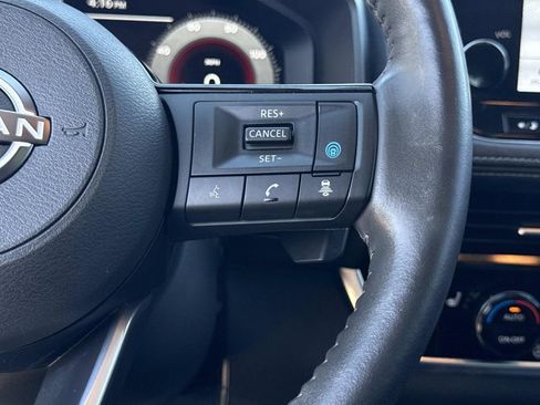 Certified 2023 Nissan Rogue Platinum w/ Platinum Premium Package FWD image 30