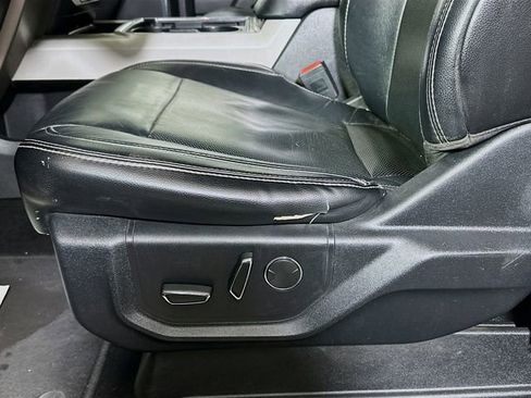 Used 2019 Ford F350 Lariat w/ Chrome Package image 21