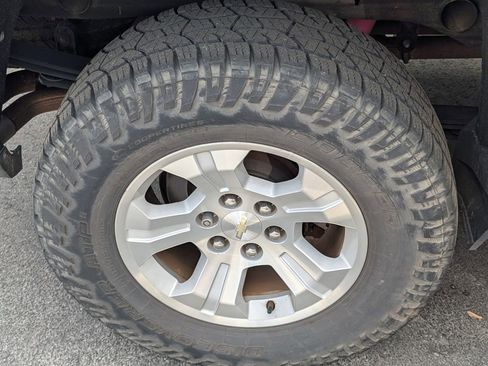 Used 2017 Chevrolet Silverado 1500 LT w/ Texas Edition image 10