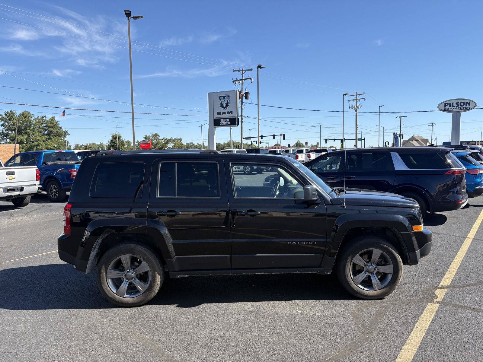 Used 2017 Jeep Patriot Sport w/ Power Value Group AWD/4WD image 35