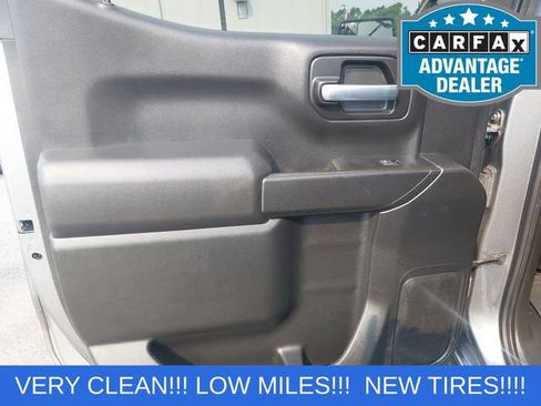 Used 2021 Chevrolet Silverado 1500 Custom Trail Boss w/ LPO, Dark Essentials Package AWD/4WD image 15