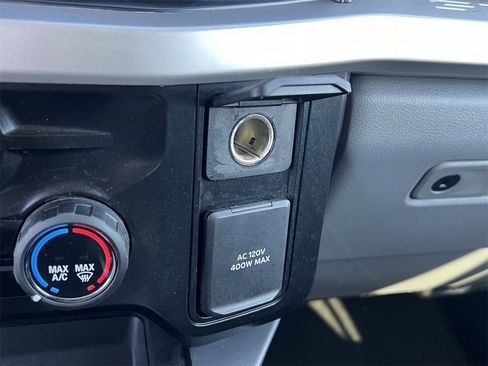 Used 2025 Ford F250 XLT w/ FX4 Off-Road Package image 22