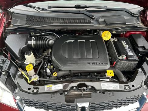 Used 2019 Dodge Grand Caravan SE w/ UConnect Hands-Free Group FWD image 21