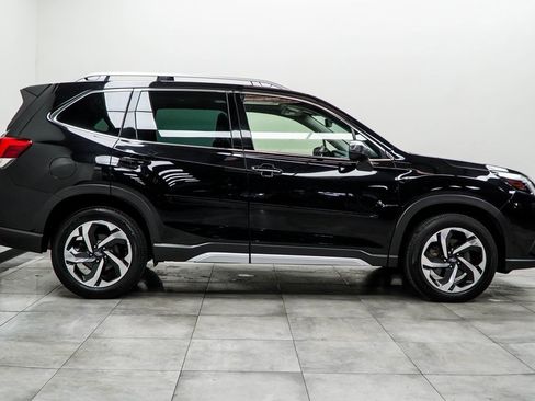 Used 2022 Subaru Forester Touring image 10