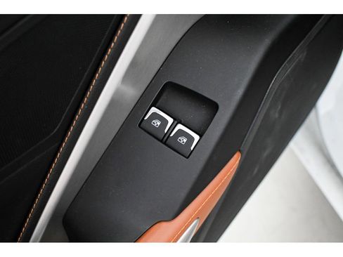 Used 2014 Chevrolet Corvette Stingray Convertible w/ 2LT Preferred Equipment Group RWD image 28