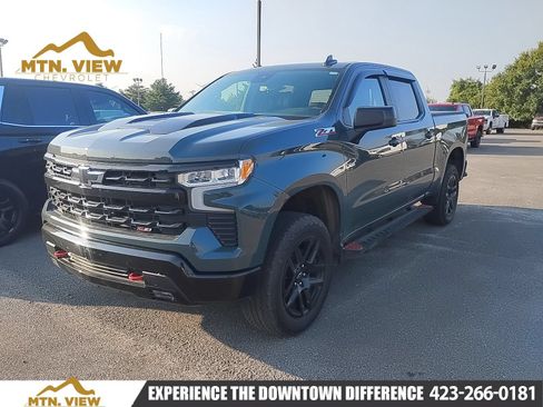 Used 2025 Chevrolet Silverado 1500 LT Trail Boss w/ Convenience Package II AWD/4WD image 1