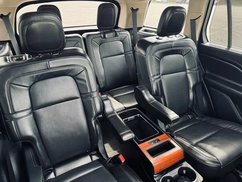 Used 2021 Lincoln Aviator Reserve w/ Equipment Group 202A image 24