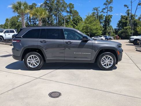 New 2026 Jeep Grand Cherokee Laredo X AWD/4WD image 2