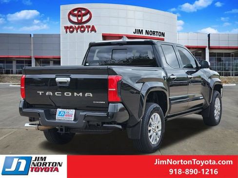 Used 2025 Toyota Tacoma Limited image 6