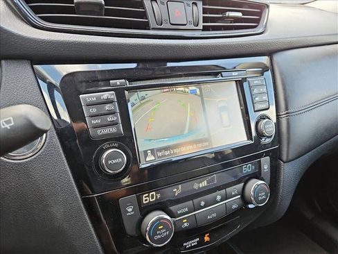 Used 2017 Nissan Rogue SL w/ SL Premium Package image 14