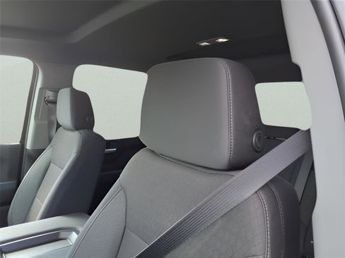 New 2026 Chevrolet Silverado 1500 Custom w/ LPO, Dark Essentials Package image 17