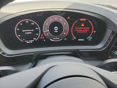 Certified 2025 Porsche Cayenne S AWD/4WD image 32