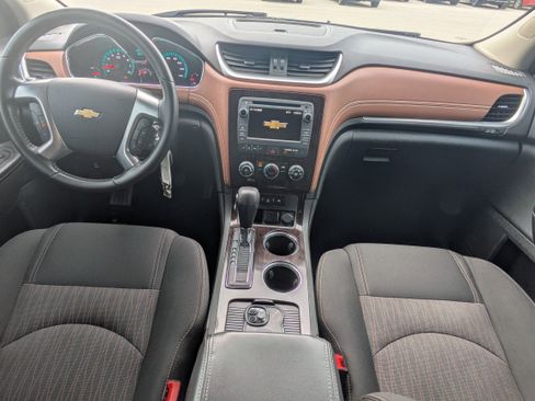Used 2017 Chevrolet Traverse LT w/ LPO, 'HIT The Road' Package image 16