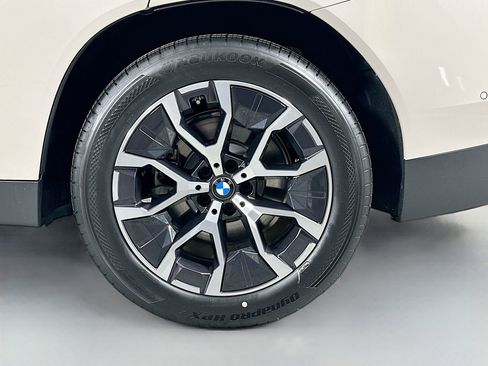 Used 2026 BMW X3 xDrive30 w/ Convenience Package image 30