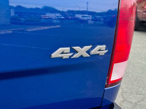 Used 2019 RAM 1500 Express w/ Express Value Package AWD/4WD image 16