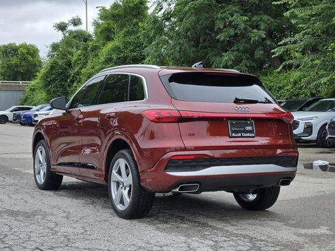 Certified 2025 Audi Q5 Premium Plus w/ Premium Plus AWD/4WD image 11