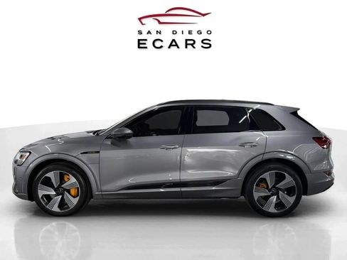 Used 2022 Audi e-tron Premium Plus image 8