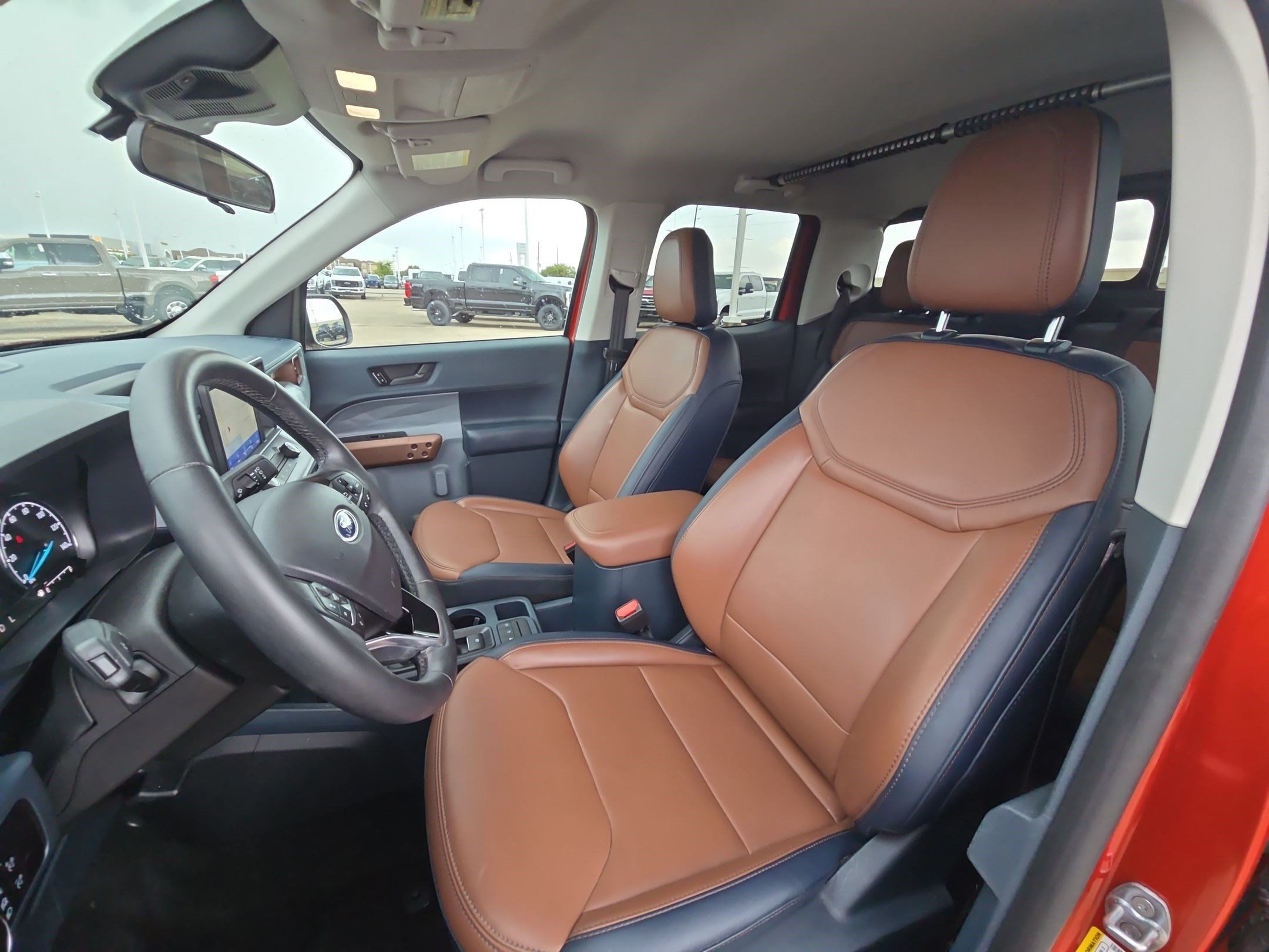 Certified 2024 Ford Maverick Lariat FWD image 17