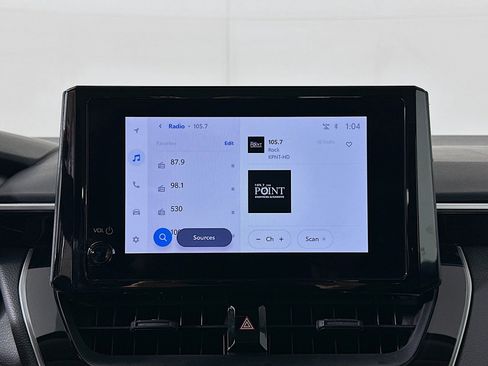 Used 2024 Toyota Corolla LE image 19