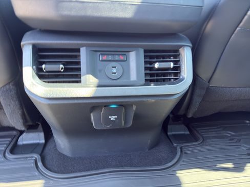 Certified 2025 Ford F150 Platinum AWD/4WD image 30