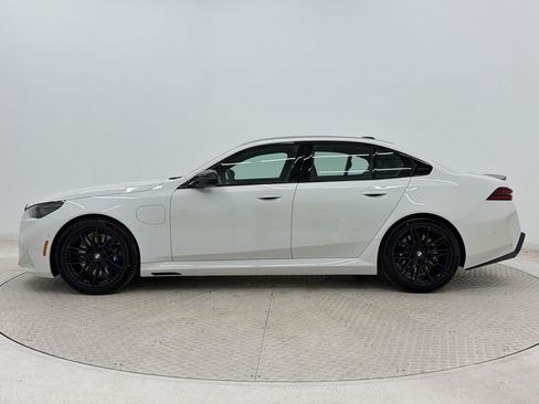 New 2027 BMW M5 w/ Carbon Package AWD/4WD image 2