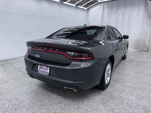 Used 2022 Dodge Charger SXT RWD image 2