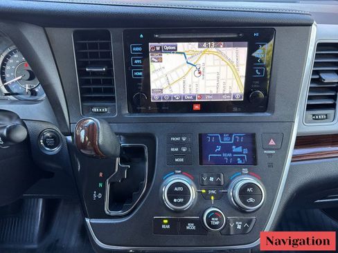 Used 2017 Toyota Sienna Limited Premium AWD/4WD image 22