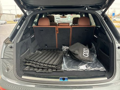 Used 2024 Audi Q5 e Premium Plus image 15