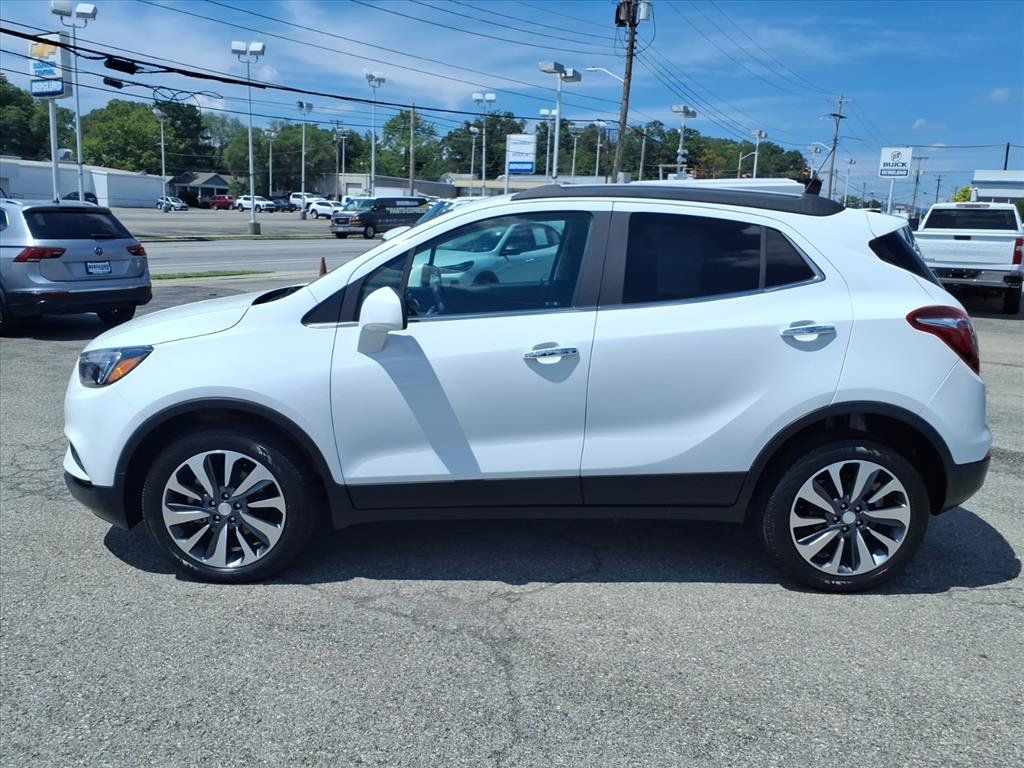 Used 2022 Buick Encore Preferred w/ Safety Package AWD/4WD image 7