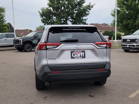 Used 2025 Toyota RAV4 LE AWD/4WD image 17
