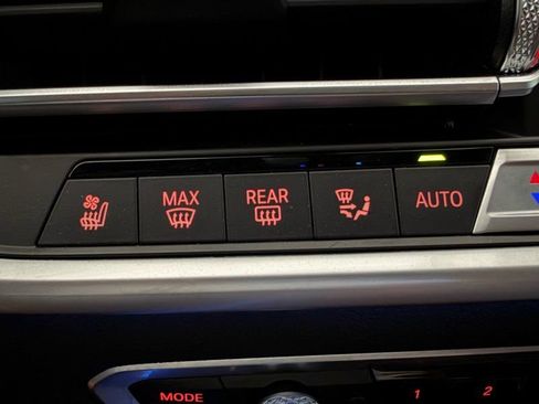 Used 2022 BMW X5 xDrive45e w/ M Sport Package AWD/4WD image 33