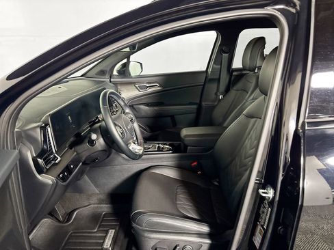 Certified 2025 Kia Sportage X-Line AWD/4WD image 12