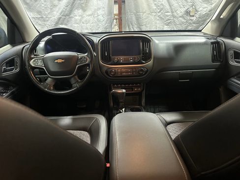 Used 2021 Chevrolet Colorado Z71 w/ Z71 Midnight Edition image 18