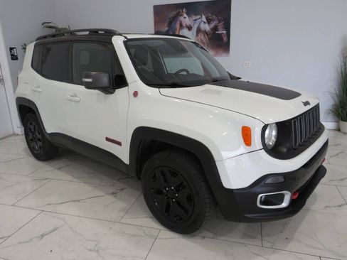 Used 2018 Jeep Renegade Trailhawk AWD/4WD image 1