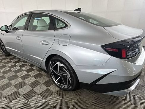 Certified 2026 Hyundai Sonata SEL AWD/4WD image 4