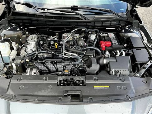 Used 2024 Nissan Altima 2.5 SV FWD image 32