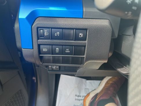 Used 2025 Toyota Tacoma TRD Off-Road image 20