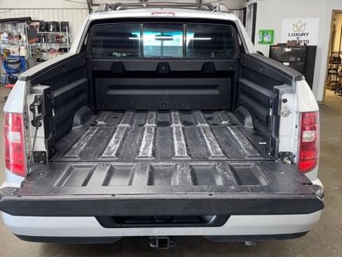 Used 2009 Honda Ridgeline RT image 12