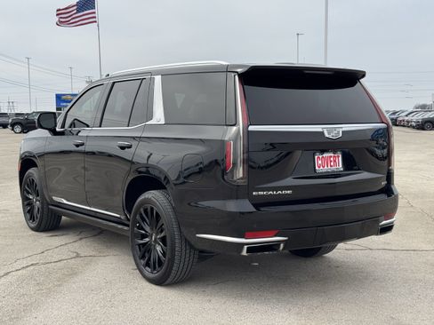 Used 2021 Cadillac Escalade Premium Luxury w/ Driver Assist Tech Package image 11