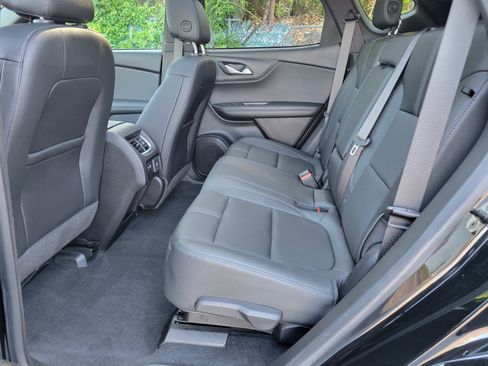 Certified 2021 Chevrolet Blazer LT w/ Sound & Technology Package FWD image 33