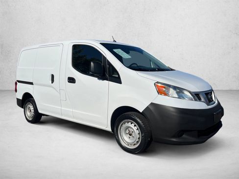 Used 2016 Nissan NV200 S w/ Back Door Glass Package FWD image 3