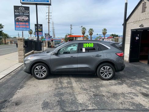 Used 2022 Ford Escape SEL image 40