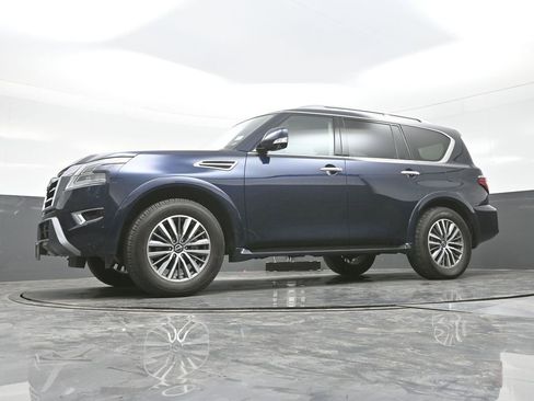 Used 2024 Nissan Armada SL w/ Captain's Chairs Package image 31