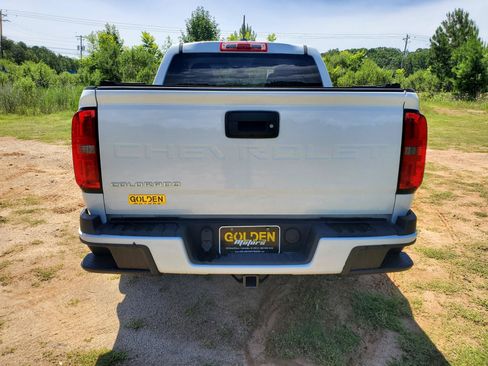 Used 2021 Chevrolet Colorado W/T RWD image 10