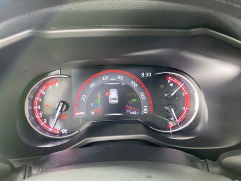 New 2025 Toyota RAV4 XLE image 15