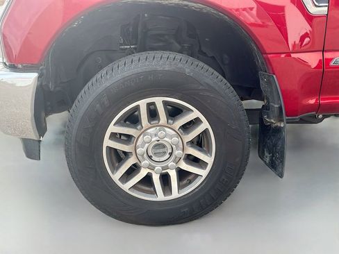 Used 2019 Ford F250 Lariat w/ Lariat Value Package AWD/4WD image 29